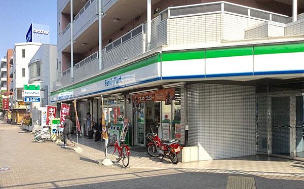 画像15:ファミリーマート 堀田駅前店（369m）