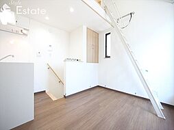 アースクエイク花塚 102 2階ワンルームのリビング/ダイニング