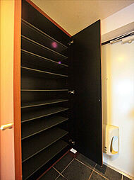 シューズボックス