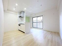 ソレアードVI 1階1LDKのリビング/ダイニング