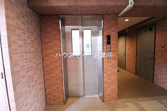エレベータ