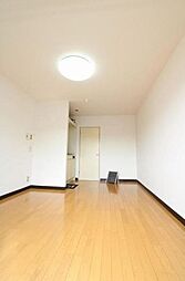 プレアール紫 111 1階ワンルームのリビング/ダイニング