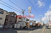 セブンイレブン高槻栄町店 237m