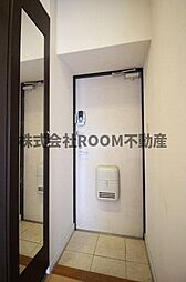収納もある玄関です