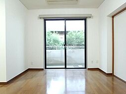 パークサイド野川公園 2階4LDKのリビング/ダイニング