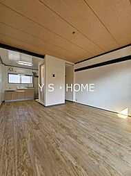 グランシャリオI 2階ワンルームのリビング/ダイニング