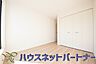 室内：各部屋を最大限に広く使って頂ける様、全居住スペースに収納付。プライベートルームはゆったりと快適に。