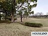 周辺：戸頭公園 徒歩11分。 810m