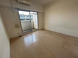 エクスクルーシブレジデンス西九条 8階1Kのリビング/ダイニング