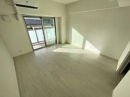 エグゼ大阪ドーム2 1階1Kのリビング/ダイニング