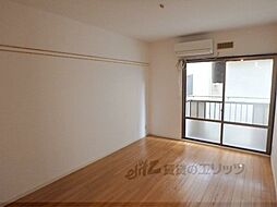 東山三条ハイツ 102 1階1Kのリビング/ダイニング