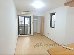 アベニューサイド五条 3階1Kのリビング/ダイニング