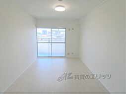 フラワー1番館 4階2LDKのリビング/ダイニング