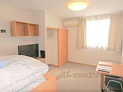 レオパレス比叡 201 2階1Kのリビング/ダイニング