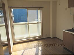 ＳｕｒｐｌｕｓみくもＣ 1階2DKのリビング/ダイニング