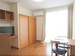 レオパレスなつみ 104 1階1Kのリビング/ダイニング