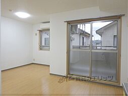 JR草津線 手原駅 徒歩25分の賃貸マンション 2階1LDKのリビング/ダイニング