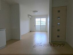 JR東海道・山陽本線 篠原駅 6.8kmの賃貸アパート 2階2LDKのリビング/ダイニング