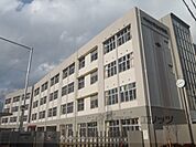 守山小学校まで1000メートル