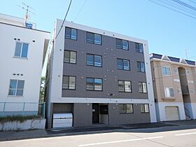 ラフィーネ南郷通  ｜ 北海道札幌市白石区南郷通12丁目北（賃貸マンション1LDK・3階・28.80㎡） その1