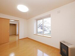 シティリバーＩＩ 2階1LDKのリビング/ダイニング