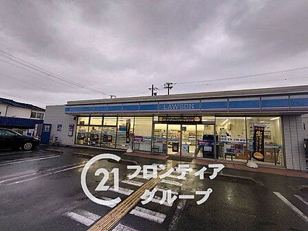ローソン姫路市川橋通店 徒歩4分。 260m