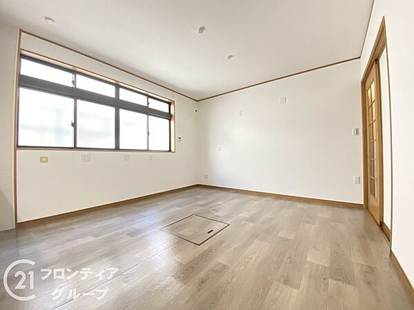 リビング/ダイニングを拡大表示