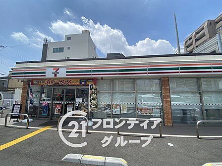 セブンイレブン姫路古二階町店 徒歩2分。 110m