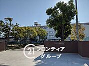 加古川市立神吉中学校 徒歩5分。 380m