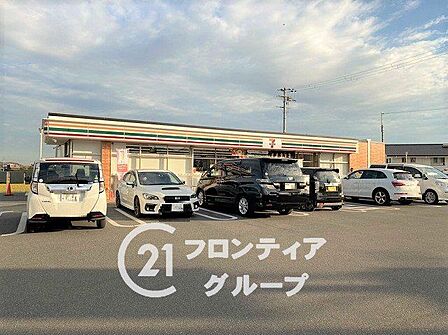 セブンイレブン高砂神爪店 徒歩3分。 210m