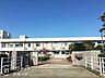 周辺：姫路市立広畑中学校 徒歩13分。 990m