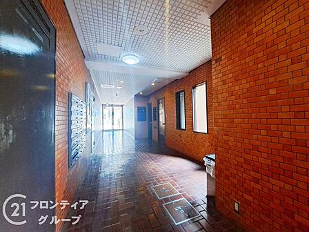 「賃貸のままでいいのか、買うべきか」その判断に必要な情報を、スタッフがわかりやすく整理してお伝えします。お気軽にご相談ください