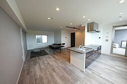 プレティナレジデンス瑞穂田辺通 3LDKのリビング/ダイニング