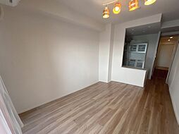 オープンレジデンシア堀田 1LDKのリビング/ダイニング