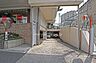 その他：駐車場出入り口-(2)