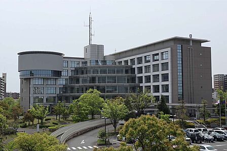 大府市役所の外観