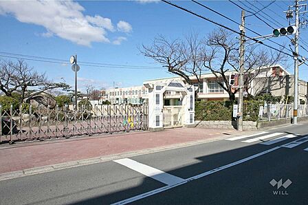 平子小学校[公立]の外観