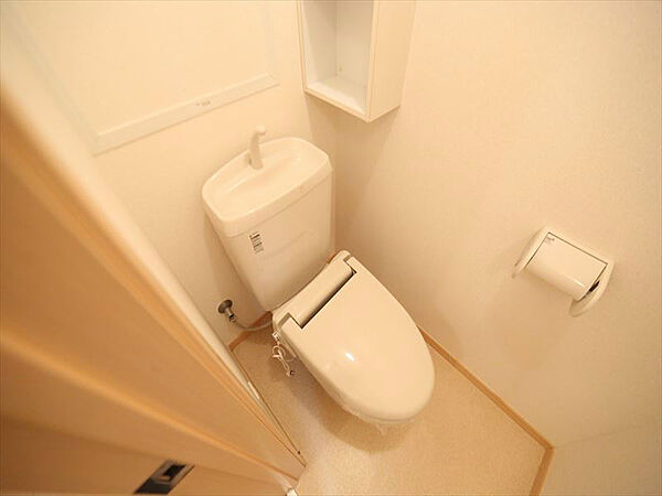 画像10:トイレ　暖房便座
