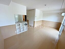 ロイヤルソフィア 2階1LDKのリビング/ダイニング