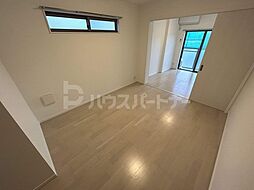 KS Residence 2階1LDKのリビング/ダイニング