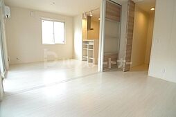 パリス 1階1LDKのリビング/ダイニング