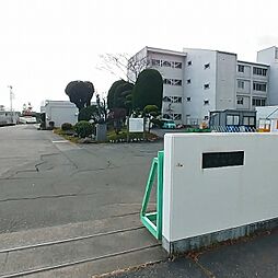 中学校「松本市立鎌田中学校まで1604m」