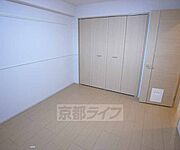 5．9帖の洋室です。