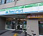 周辺：ファミリーマート丸太町猪熊店まで50m 堀川丸太町近く。店内広々ですよ。