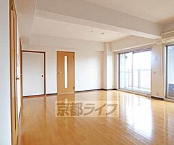 京都市営烏丸線 今出川駅 徒歩9分の賃貸マンション 11階2LDKのリビング/ダイニング