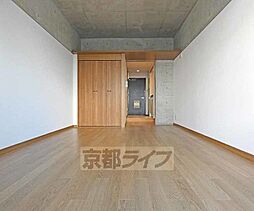 ラ・ヴィル・フルール 102 1階1Kのリビング/ダイニング