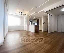 サーパス西京極 801 8階3LDKのリビング/ダイニング