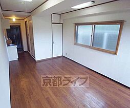 パビヨン宇多野 301 3階1Kのリビング/ダイニング