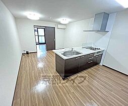 京都地下鉄東西線 二条城前駅 徒歩6分の賃貸マンション 1階1LDKのリビング/ダイニング