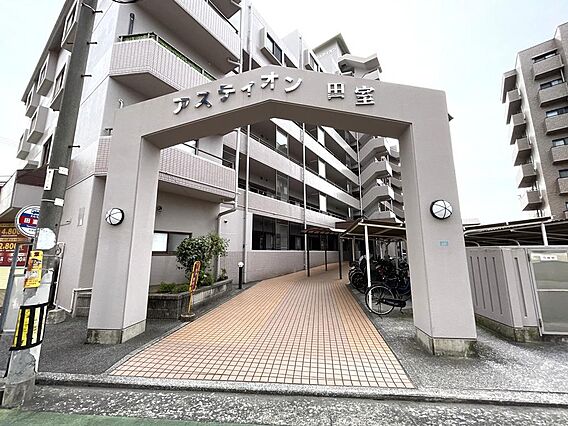 マンションの入...